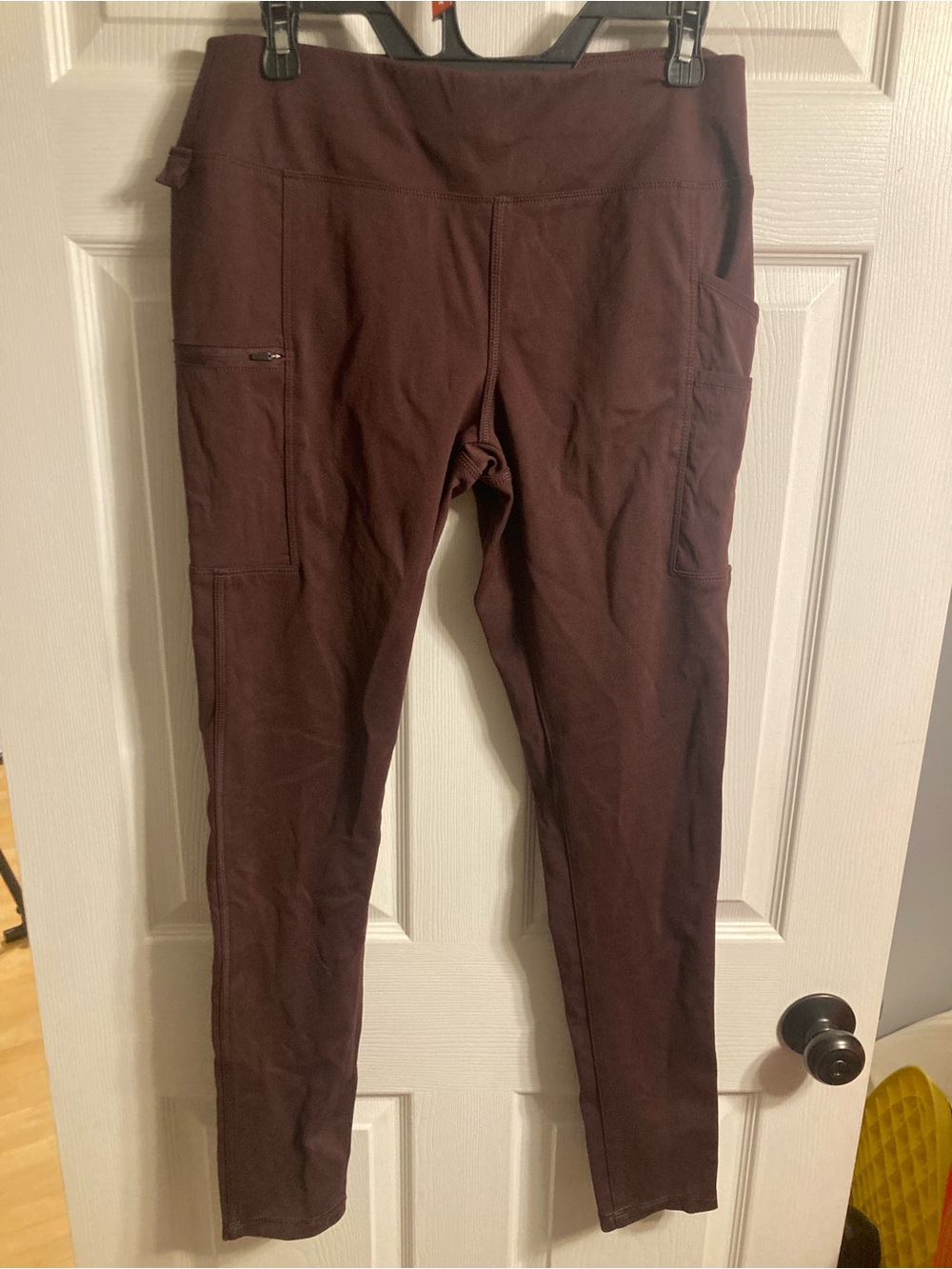 Carhartt Women's Utility Leggings in Wine